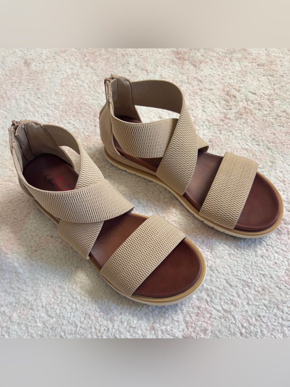 Women’s Neutral Elastic Cross-Strap Sandals - Beige